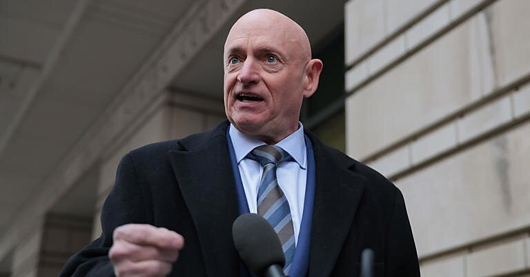 Pic of Sen. Mark Kelly